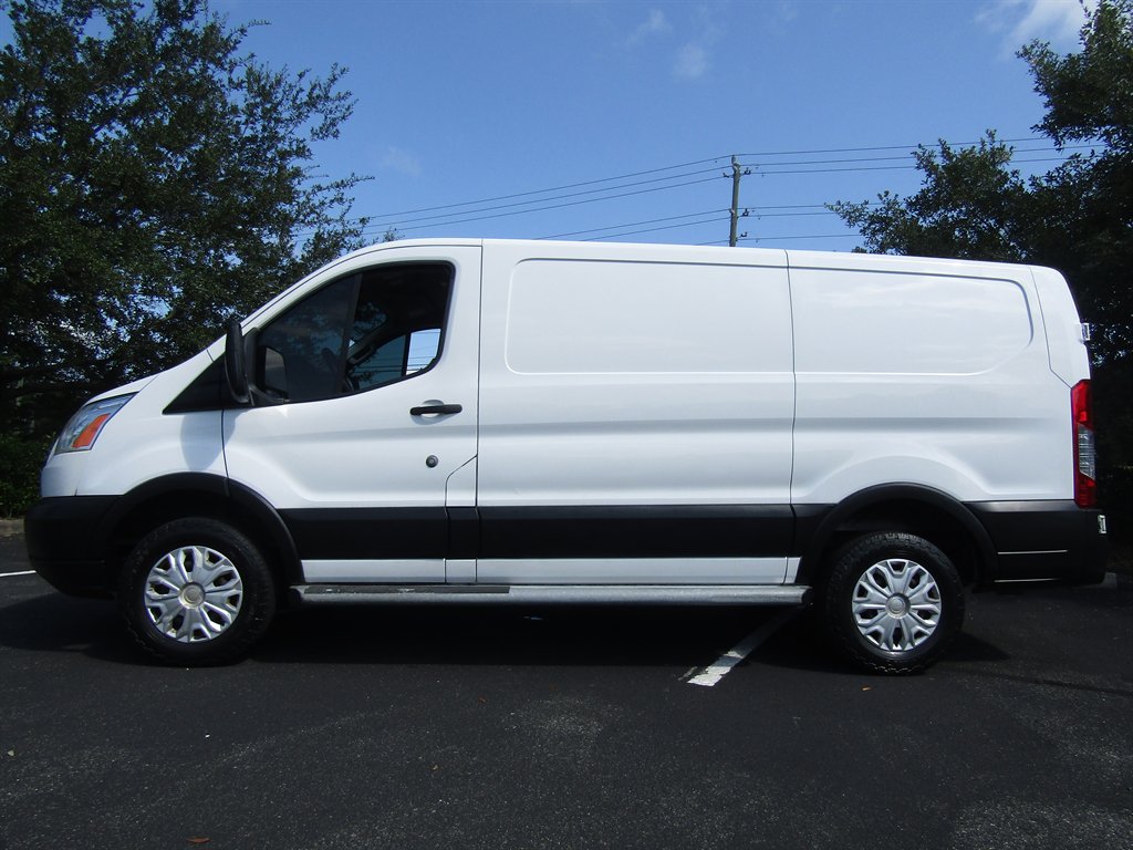 2019 Ford T250 Vans